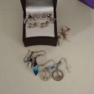 Earrings(costume)